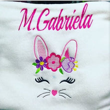 Cargar imagen en el visor de la galería, Cobijas bordadas personalizadas