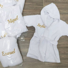 Cargar imagen en el visor de la galería, Batas de baño personalizadas