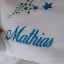 Cargar imagen en el visor de la galería, Cobijas bordadas personalizadas
