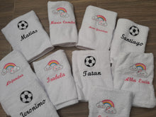Cargar imagen en el visor de la galería, Toallas bordadas personalizadas
