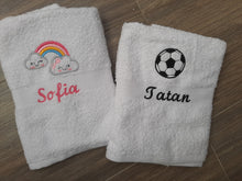 Cargar imagen en el visor de la galería, Toallas bordadas personalizadas

