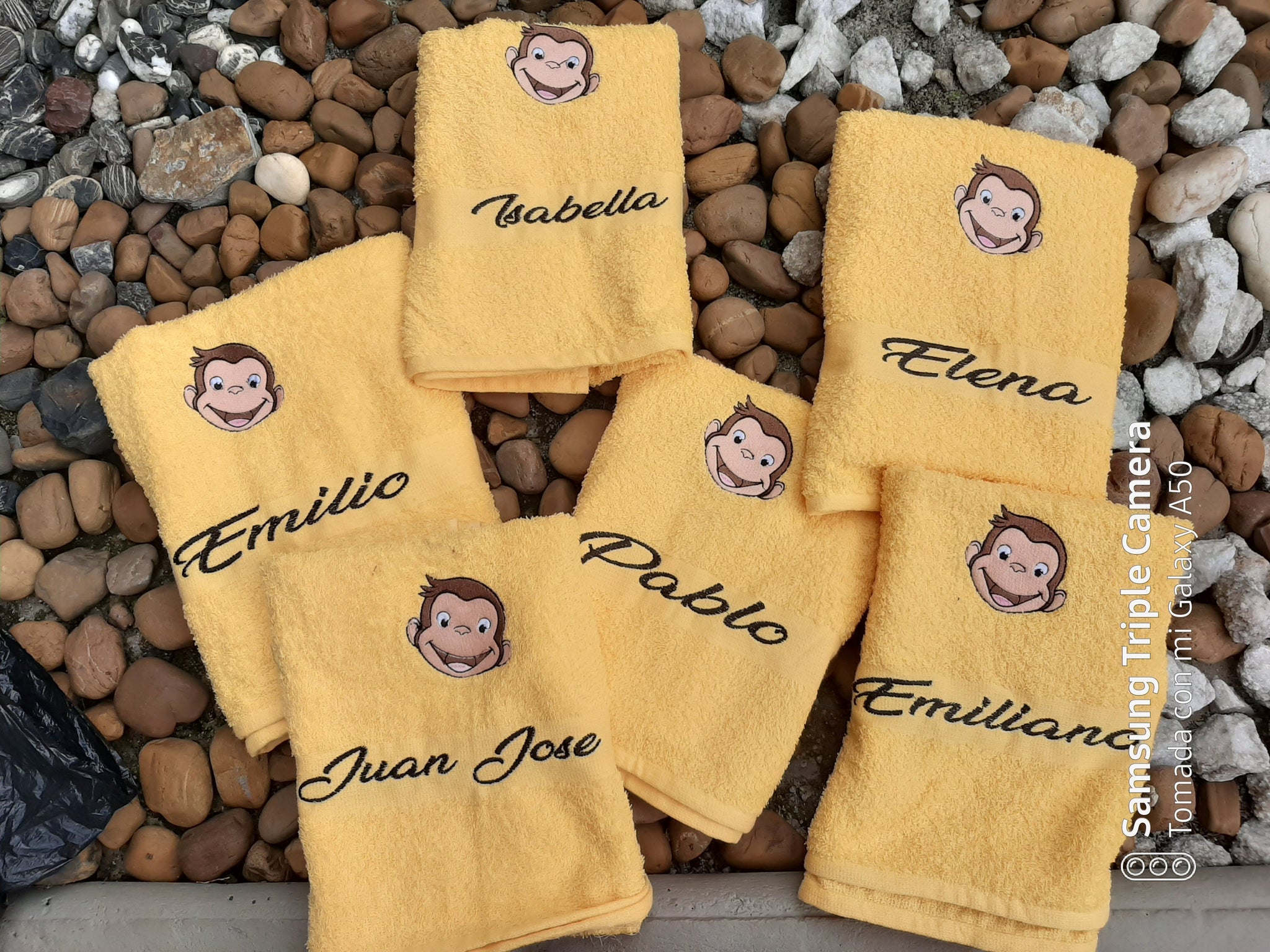 Toalla personalizada cuadros bordada - toallas regalar bonitas