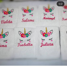 Cargar imagen en el visor de la galería, Toallas bordadas personalizadas
