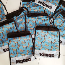 Cargar imagen en el visor de la galería, Tulas personalizadas
