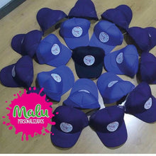 Cargar imagen en el visor de la galería, Gorras personalizadas
