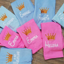 Cargar imagen en el visor de la galería, Toallas bordadas personalizadas

