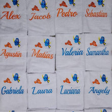 Cargar imagen en el visor de la galería, Toallas bordadas personalizadas
