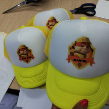 Cargar imagen en el visor de la galería, Gorras personalizadas

