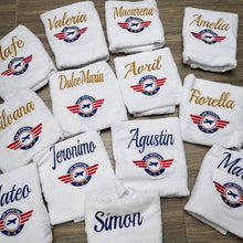 Cargar imagen en el visor de la galería, Toallas bordadas personalizadas
