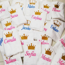 Cargar imagen en el visor de la galería, Toallas bordadas personalizadas
