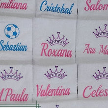 Cargar imagen en el visor de la galería, Toallas bordadas personalizadas
