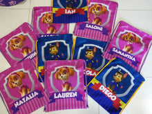 Cargar imagen en el visor de la galería, Tulas personalizadas
